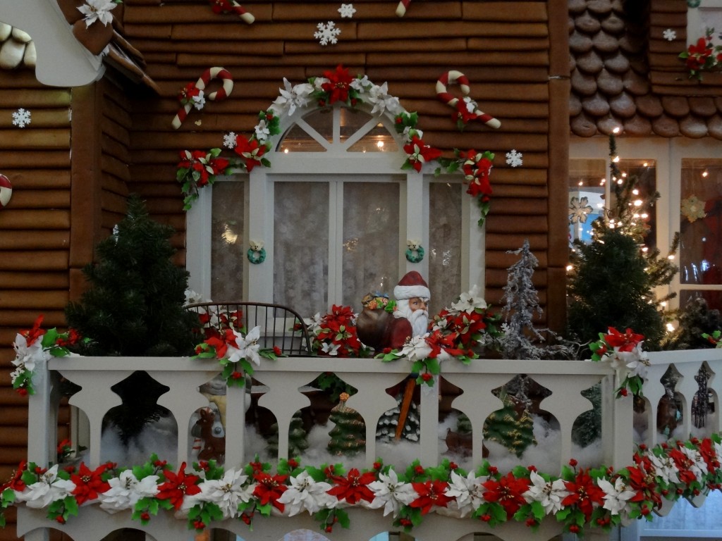 Walt Disney World Gingerbread House