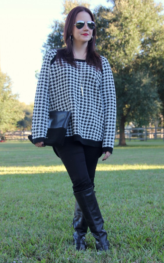 Winter Look - oversized sweater with skinny jeans and black boots
