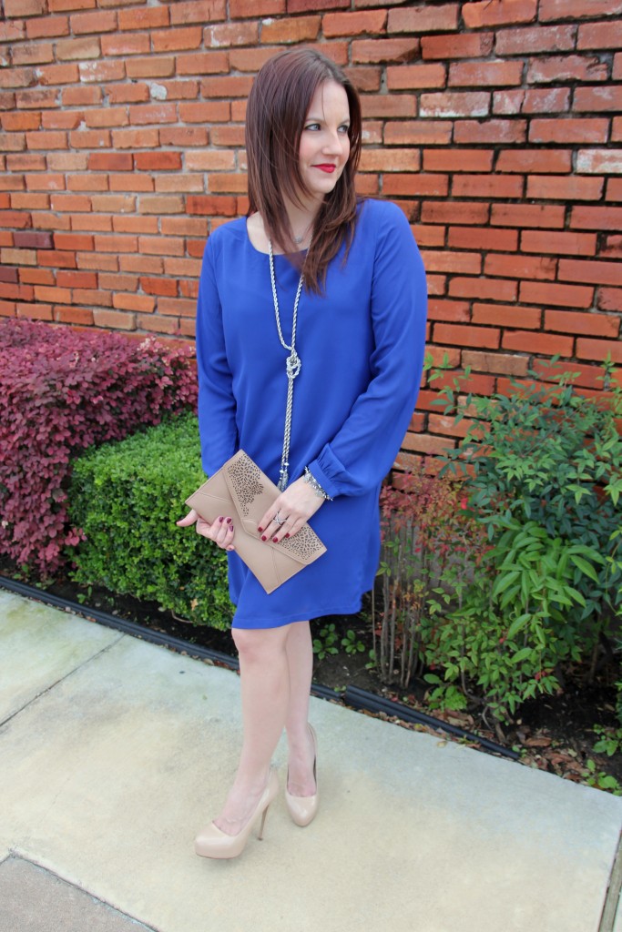 Blue Shift dress, silver jewelry and nude pumps, outfit idea