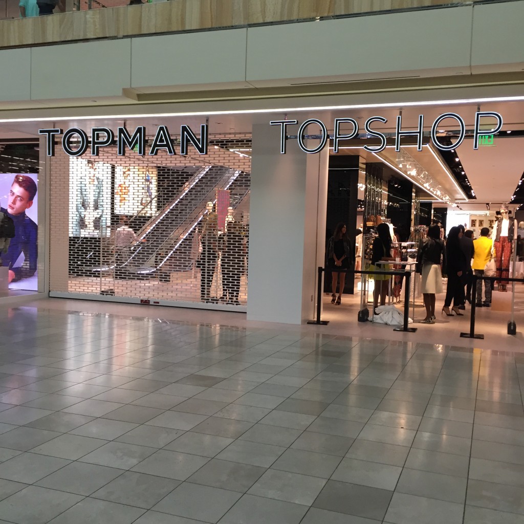 Topshop/Topman Store in Houston Galleria | Lady in Violet