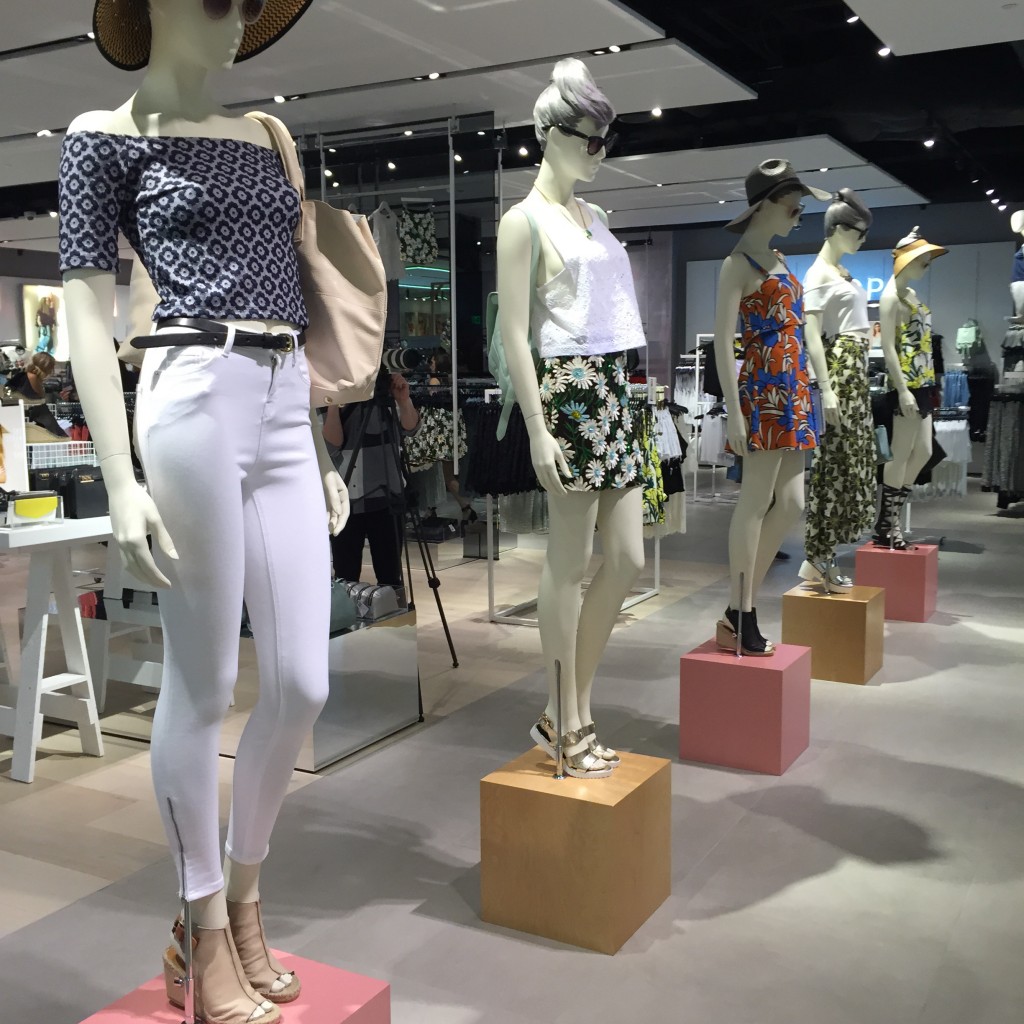 Topshop/Topman Store in Houston Galleria | Lady in Violet