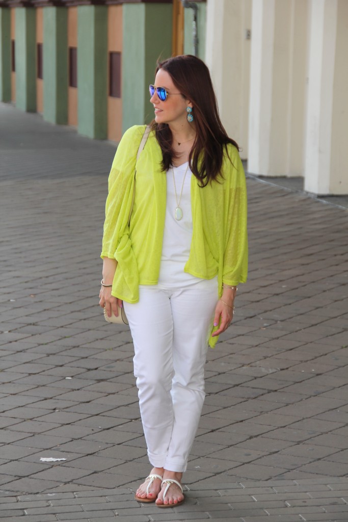 Summer Outfit Idea - All White Outfit with colorful kimono | Lady in Violet