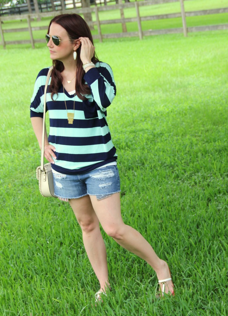 Summer Casual Outfit | Lady in Violet