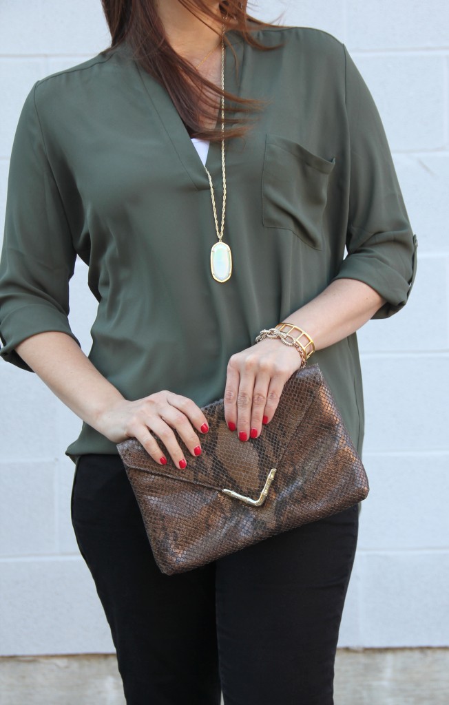 Lush Tunic, Kendra Scott Rae Necklace, Elaine Turner Clutch | Lady in Violet