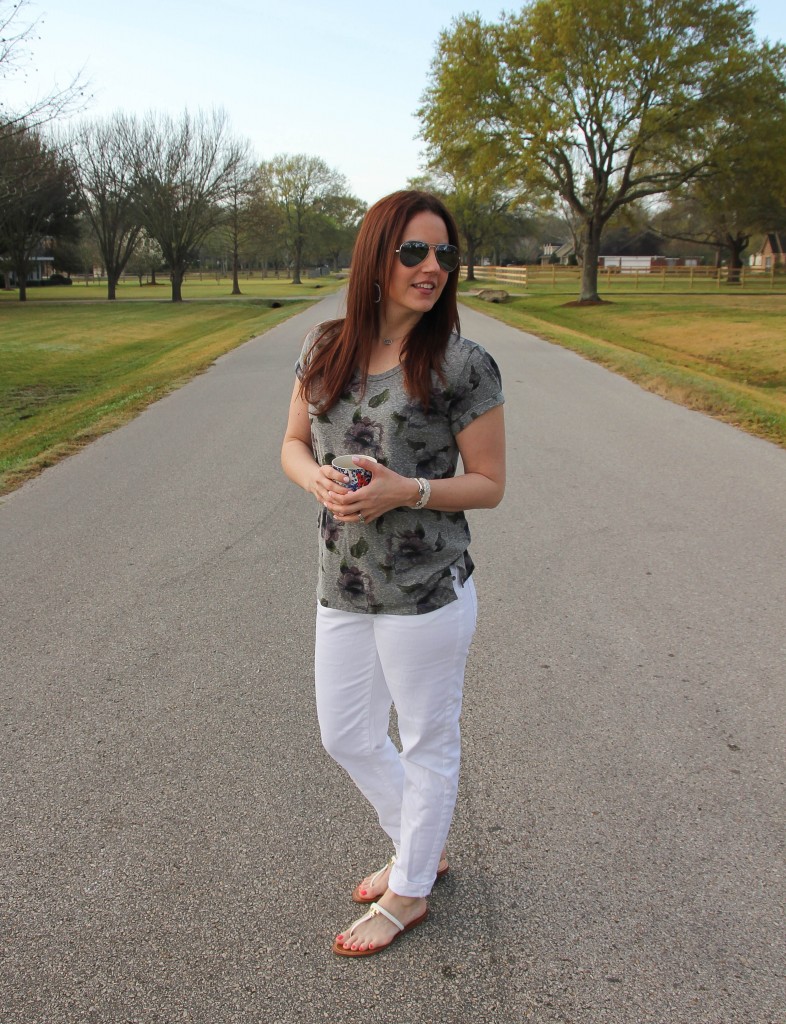 Summer weekend outfit with gray tshirt and white denim