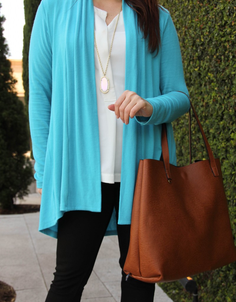 Spring long cardigan with brown tote bag