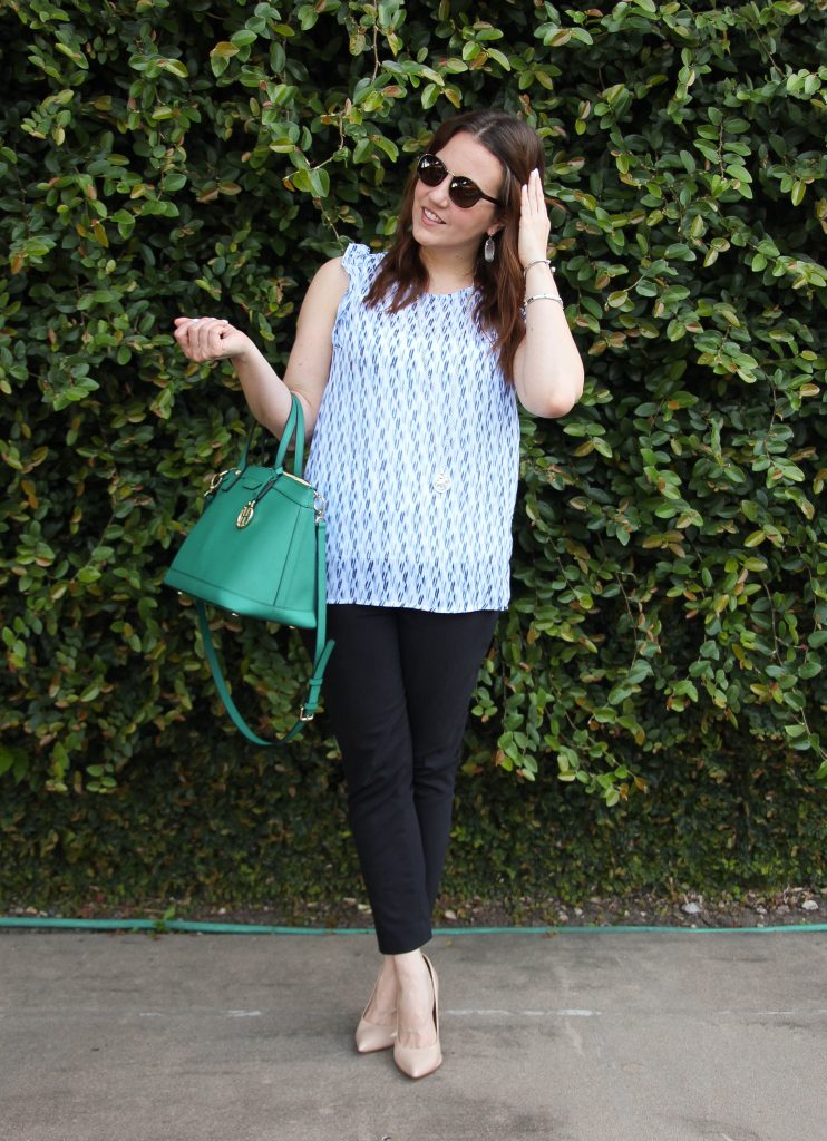 summer work outfit - sleeveless blouse and skinny pants