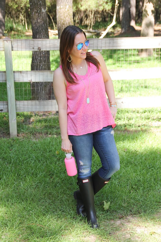 Summer Casual Outfit - pink tank and jeans