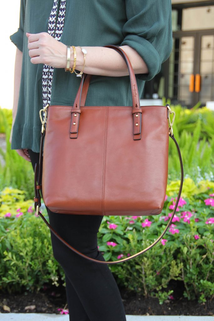 LadyinViolet carries the Vera Bradley Sagebrush Satchel in Brown and show how to create a gold bracelet stack