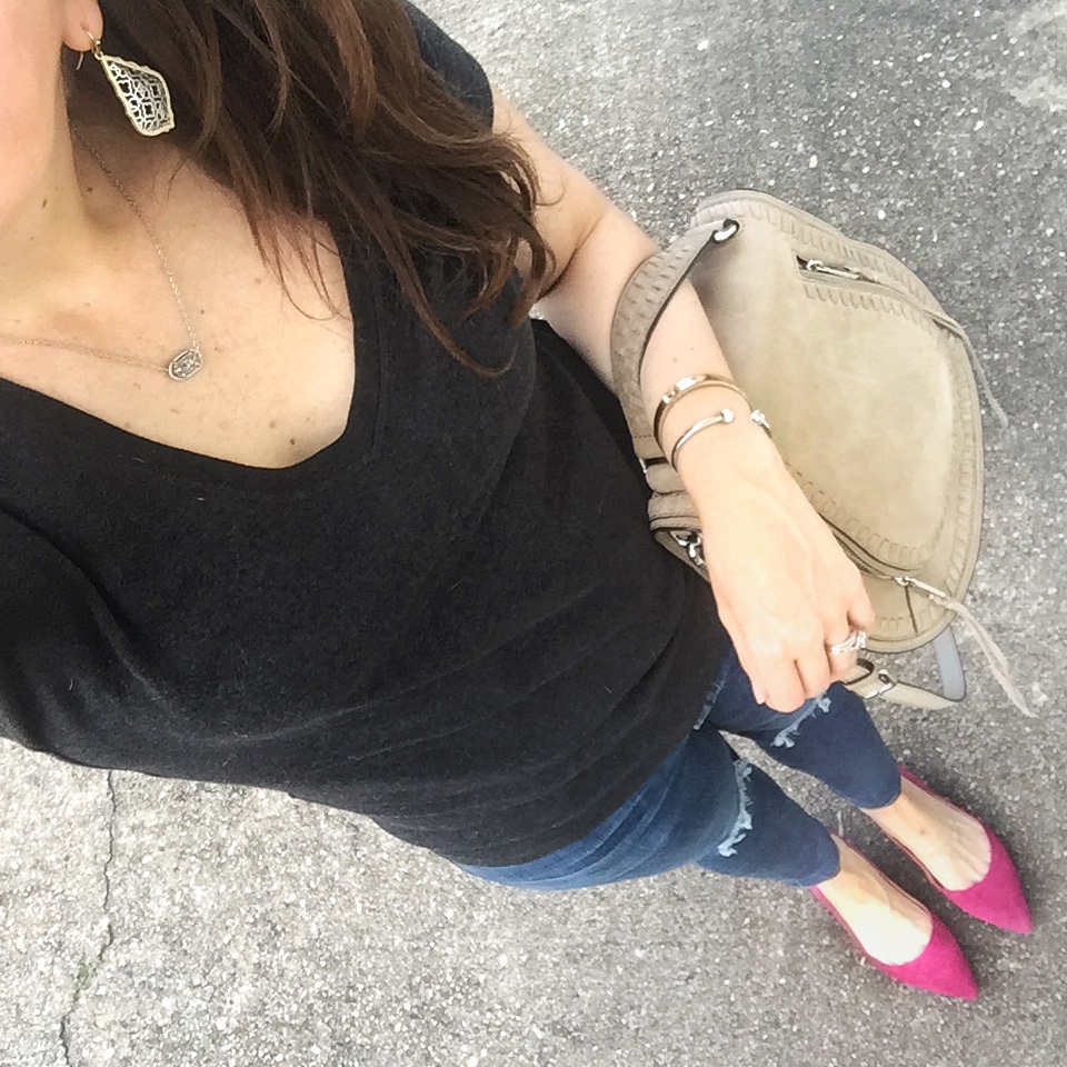 Easy casual weekend outfit with dark pink flats and basic gray tshirt from Instagrammer @karen.rock