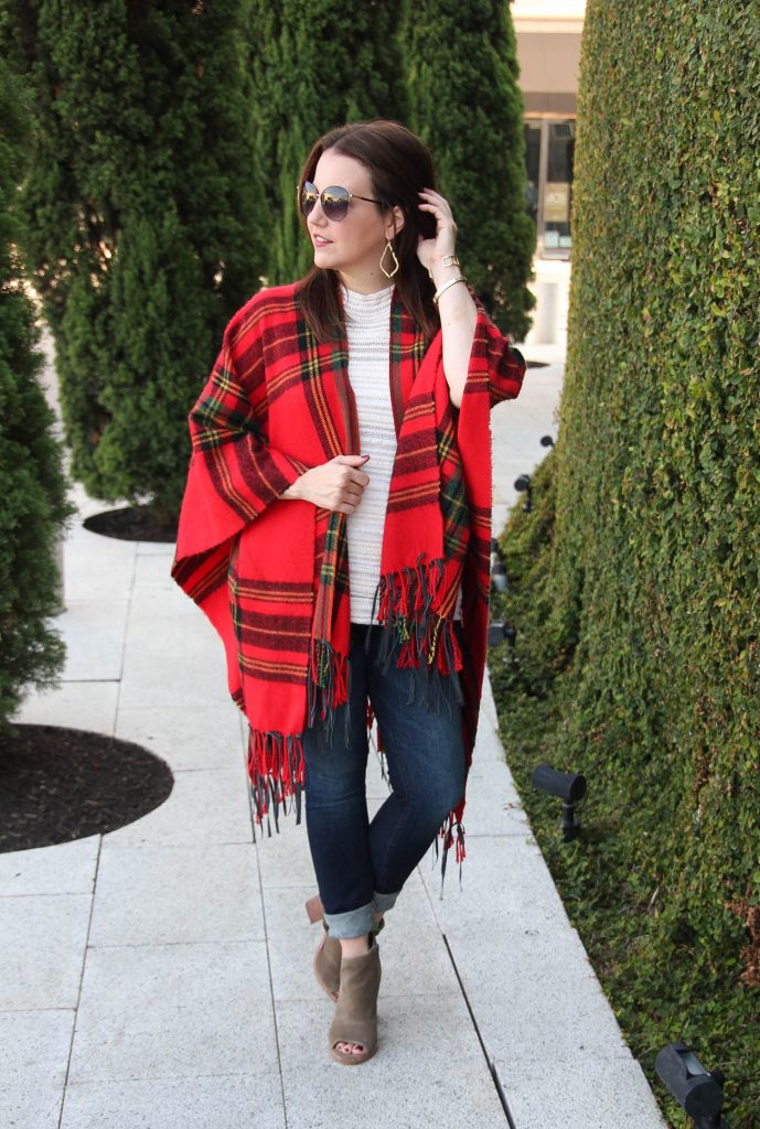 fall fashion trends - blanket poncho outfit idea