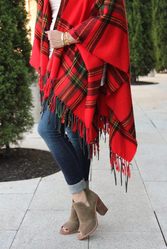 tips for wearing blanket poncho in fall