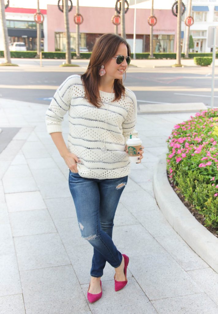 houston fashion blogger wears a fall casual weekend outfit with a sweater.