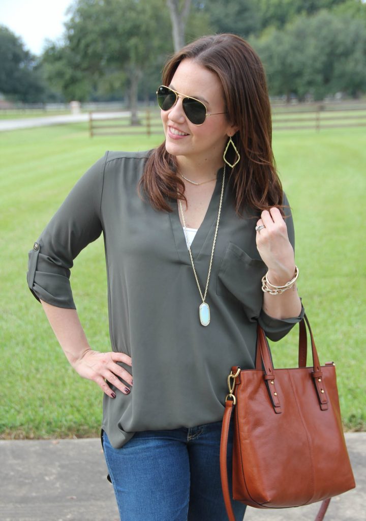 Houston Fashion Blogger shows how to style the lush olive tunic with the Vera Bradley sagebrush satchel.