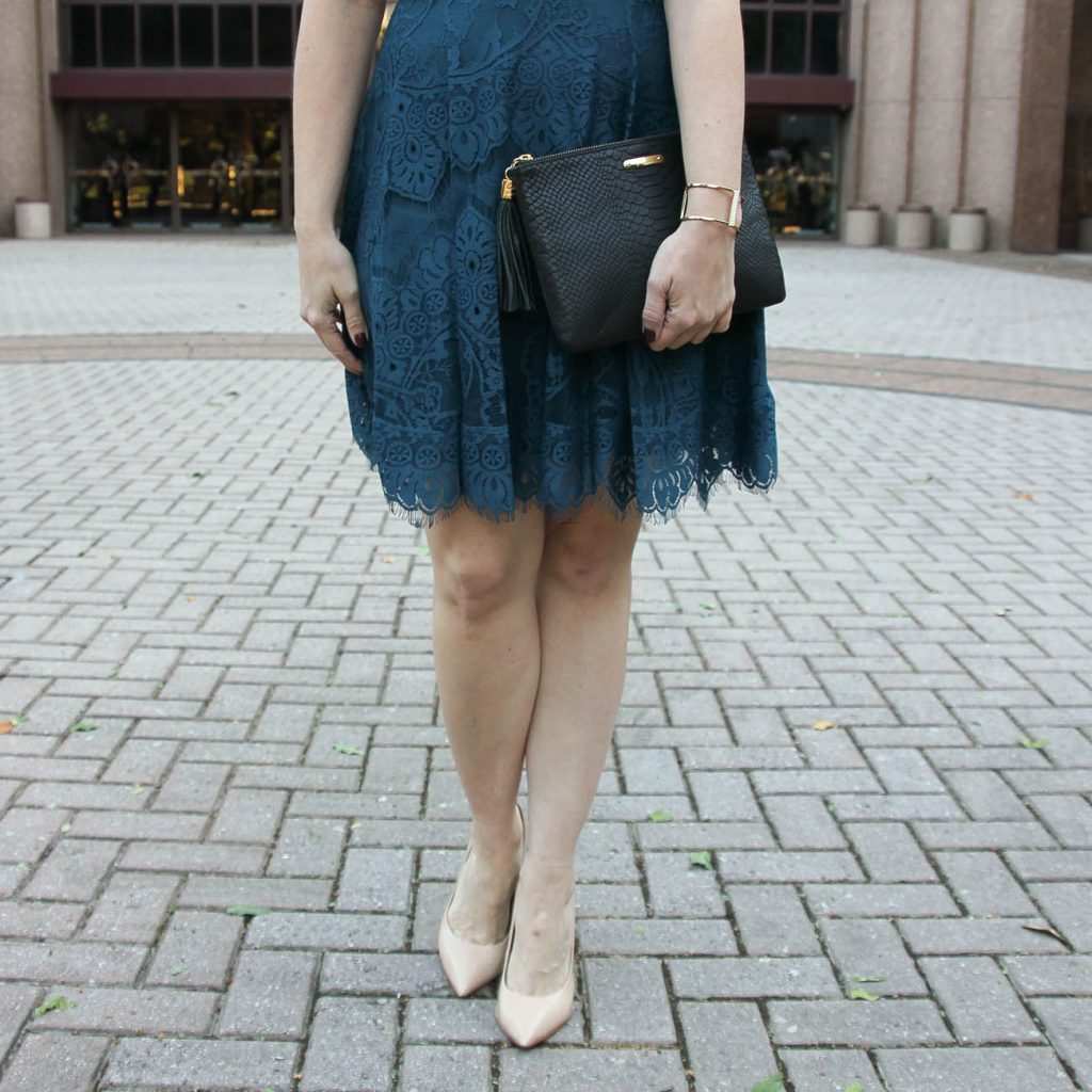 Texas fashion blogger wears the bb dakota lace dress with the gigi new york black clutch and baublebar gold cuff bracelet.