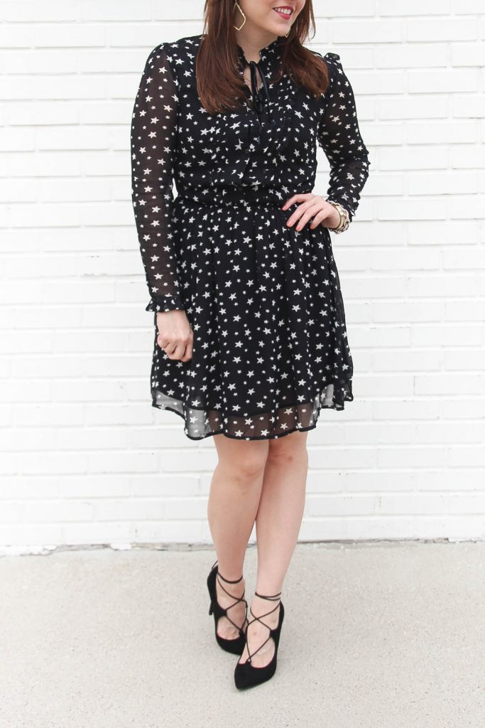 Houston Fashion Blogger, LadyinViolet wears a long sleeve star print dress perfect for a holiday party or wedding guest.