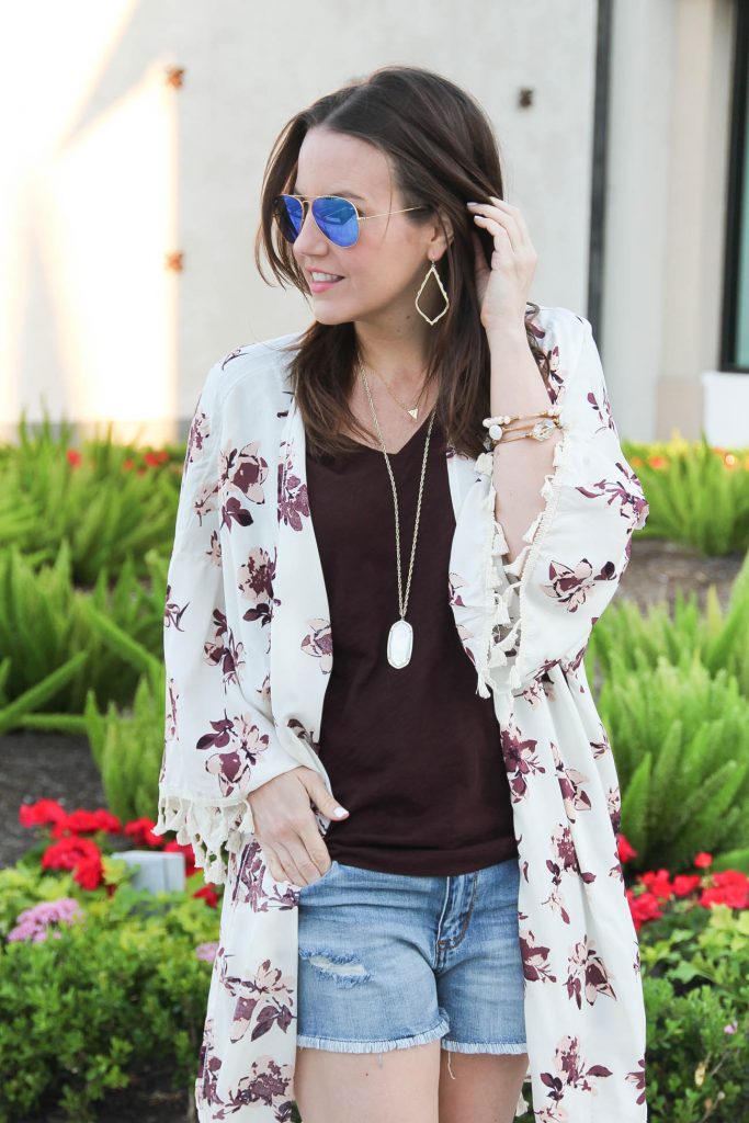 Summer Boho Outfit | Floral Kimono | Brown Tee | Jean Shorts | Blue Mirrored Aviators | Lady in Violet | Houston Style Blogger