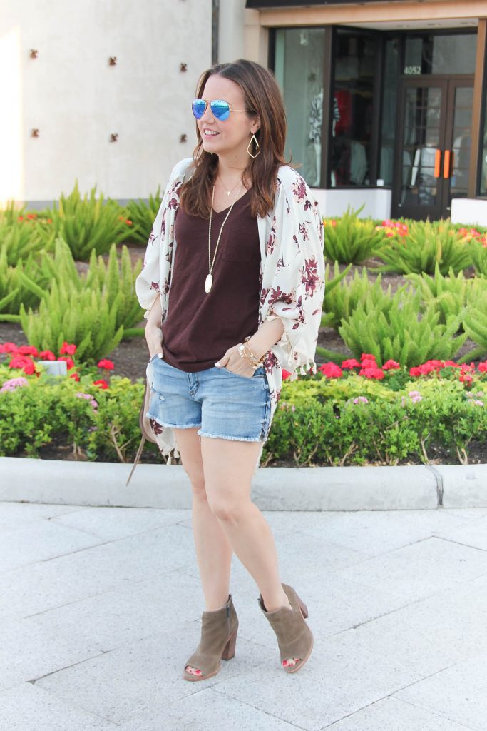 Casual Weekend Outfit | Floral Kimono | Distressed Jean Shorts | Brown Booties | Lady in Violet | Houston Fashion Blogger