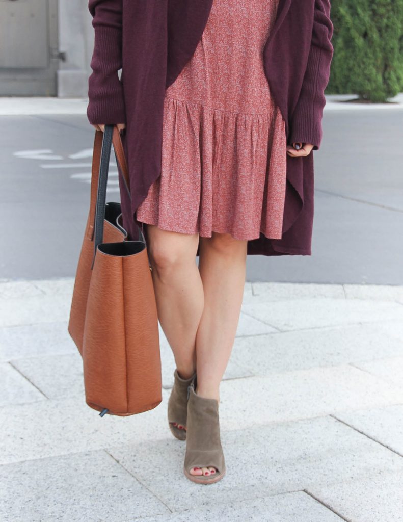 Fall Outfit Idea | Brown Tote Bag | Peep Toe Booties | Lady in Violet Fashion Blog