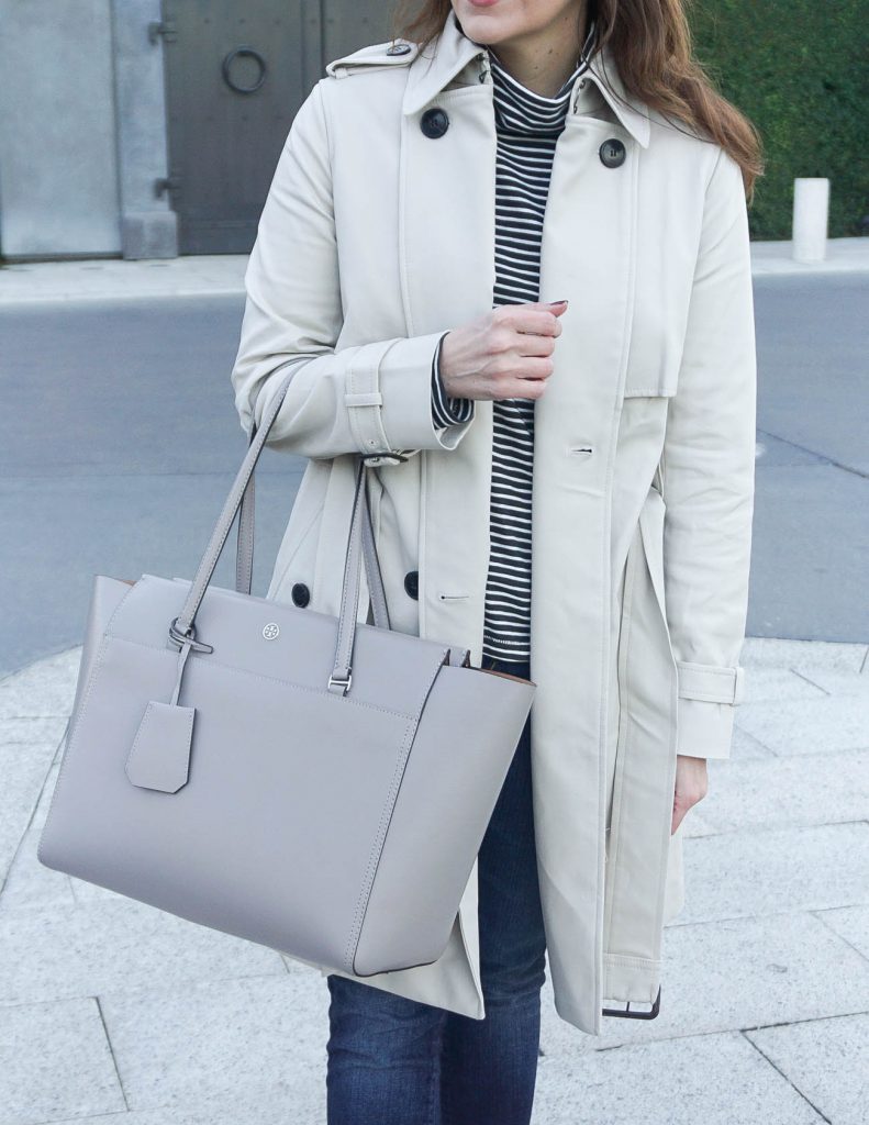 Fall Outfit | Classic Trench Coat | Tory Burch Purse | Houston Fashion Blogger Lady in Violet