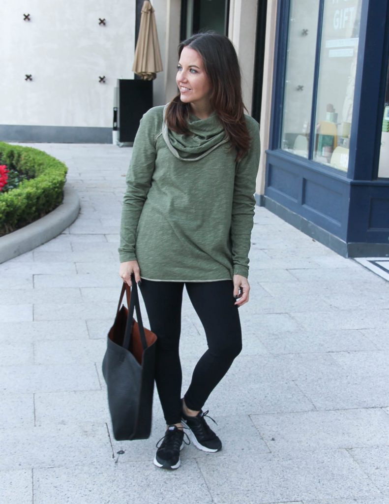 travel outfits with leggings