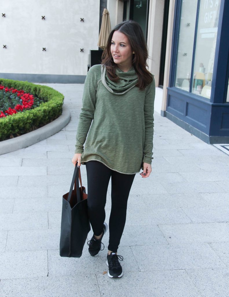 Holiday Travel Outfit | Black Leggings | Olive Pullover | Houston Fashion Blogger Lady in Violet