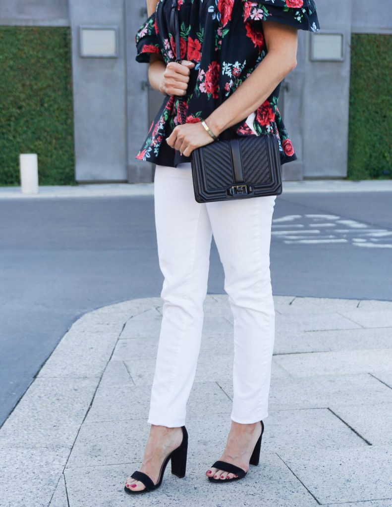 Weekend Outfit | White Skinny Jeans | Black Block Heel Sandals | Houston Fashion Blogger Lady in Violet