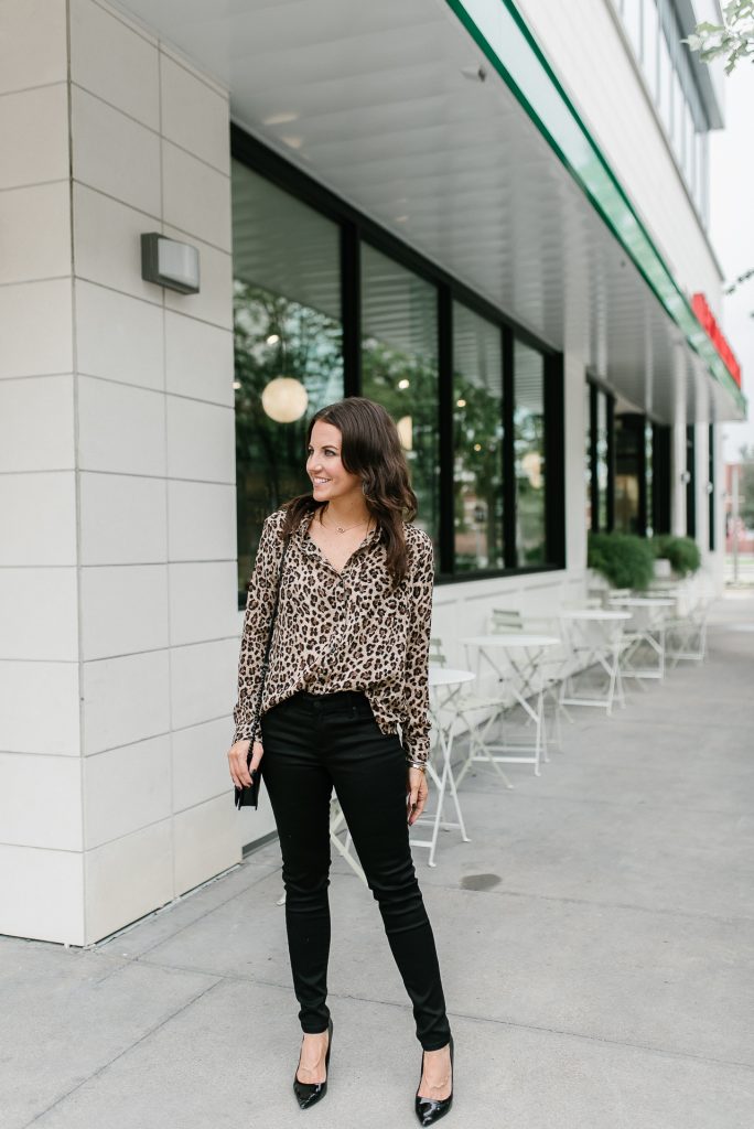 Fall outfit | leopard blouse | black skinny jeans | Houston Fashion Blogger Lady in Violet