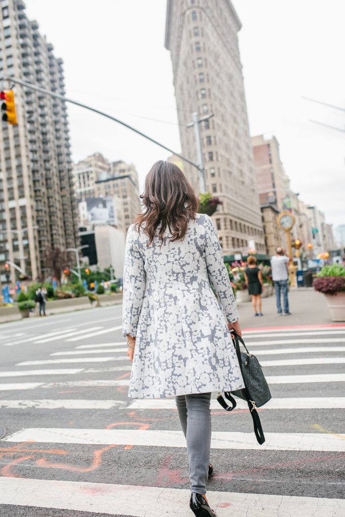 fall outfit | floral statement coat | gray skinny jeans | flat iron district nyc | Houston Fashion Blogger Lady in Violet