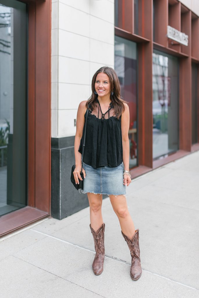 jean skirt and boots outfit