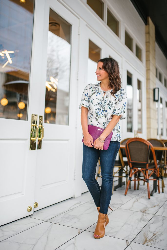 Spring outfits | floral top | dark blue jeans | Houston Blogger Lady in Violet