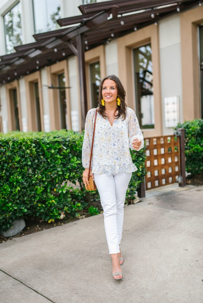 spring outfit ideas | floral top | white skinny jeans | Houston Fashion Blogger Lady in Violet