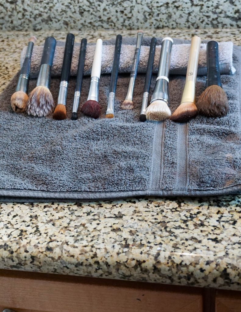 how to clean makeup brushes quickly | Houston Beauty Blogger Lady in Violet