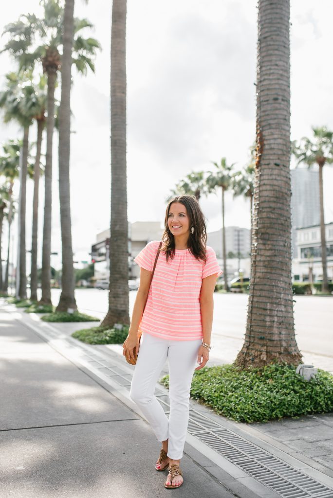 Summer Vacation Outfit with White Jeans, Lady in Violet, Petite Blogger