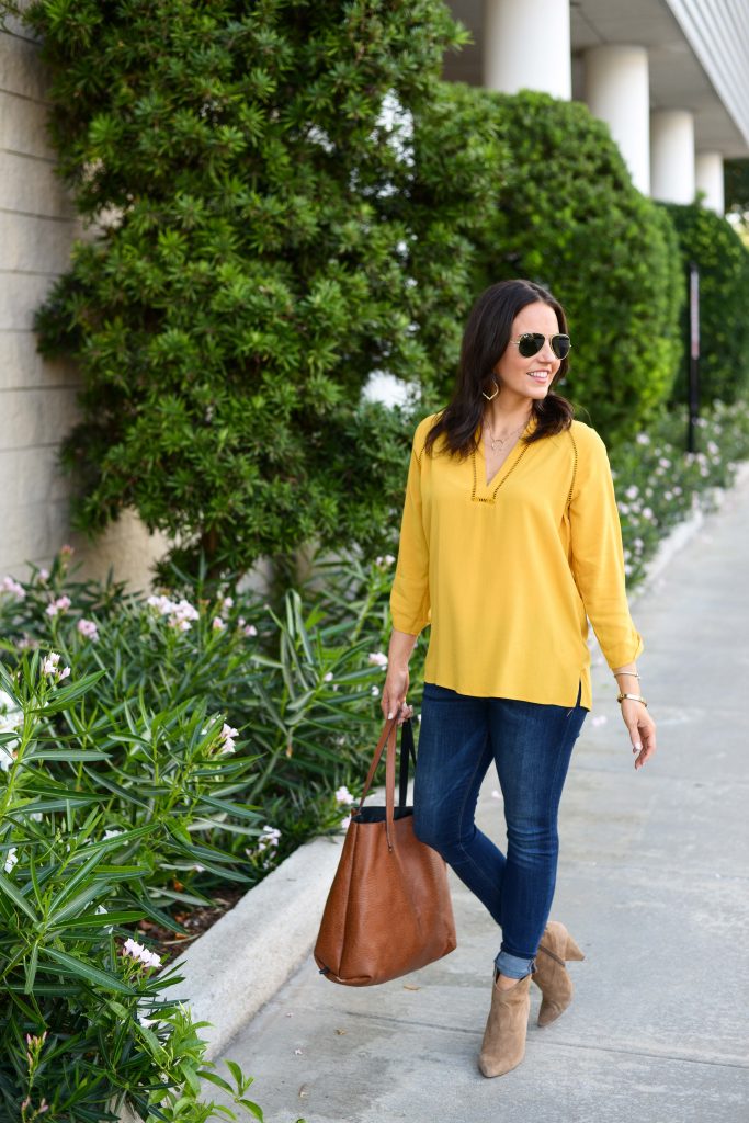 fall outfits | yellow vneck blouse | dark wash skinny jeans | Texas Fashion Blogger Lady in Violet