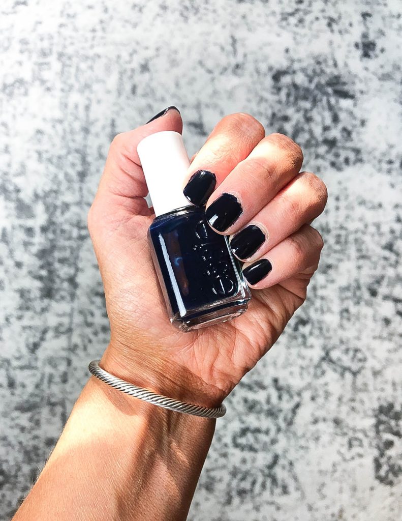 dark navy nail polish | popular fall nail colors | essie nail polish | Houston Beauty Blogger Lady in Violet