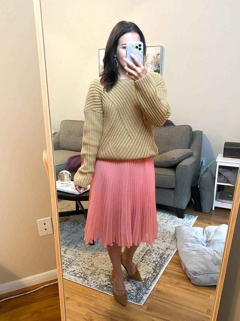 winter work outfit | tan oversized sweater | light pink pleated midi skirt | Workwear Blog lady in Violet
