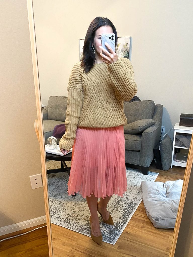 How to Style a Pleated Mini Skirt - Lady in VioletLady in Violet