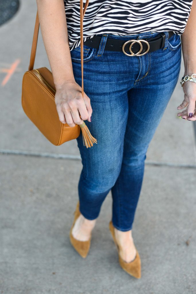 casual outfit | gold buckle black belt | tan crossbody bag | Petite Fashion Blog Lady in Violet