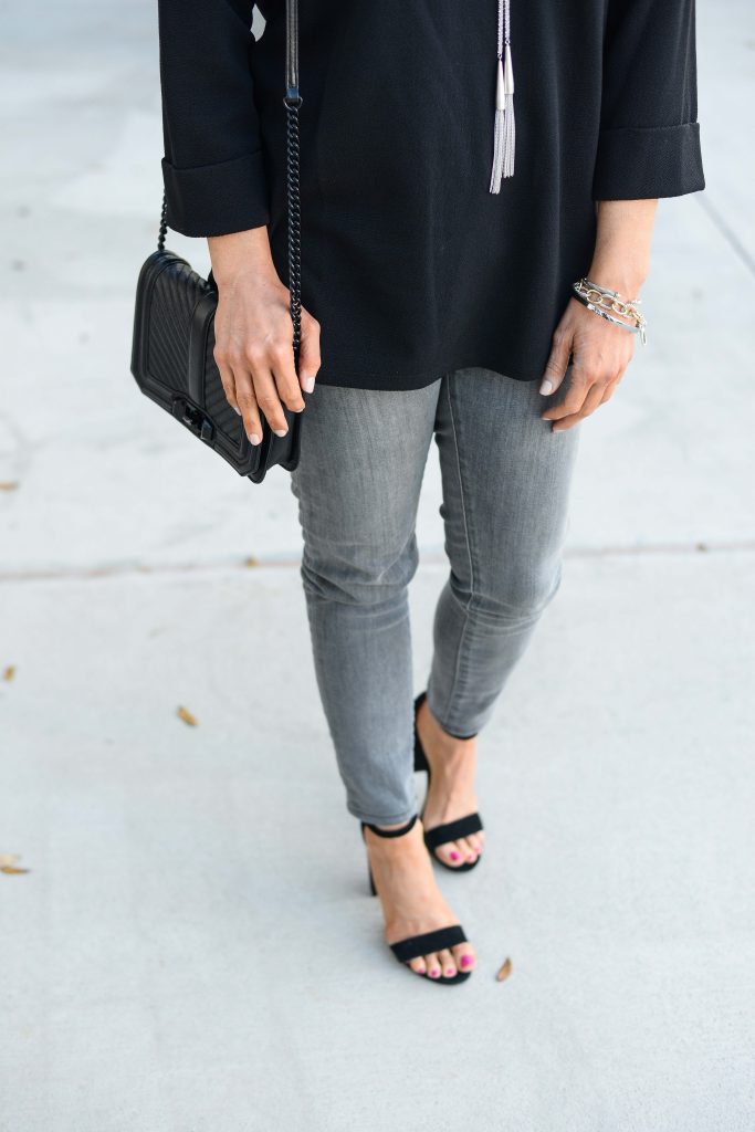 spring outfit | gray skinny jeans with black sandals | Casual Fashion Blog Lady in Violet