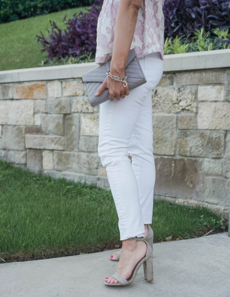 summer outfit | white skinny jeans with suede block heel sandals | Petite Fashion Blog Lady in Violet