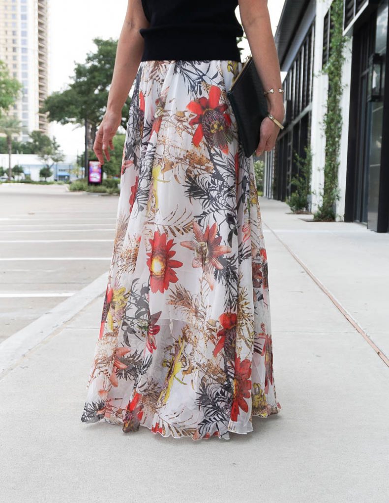 summer gala outfit | white floral print maxi skirt | Everyday Fashion Blog Lady in Violet