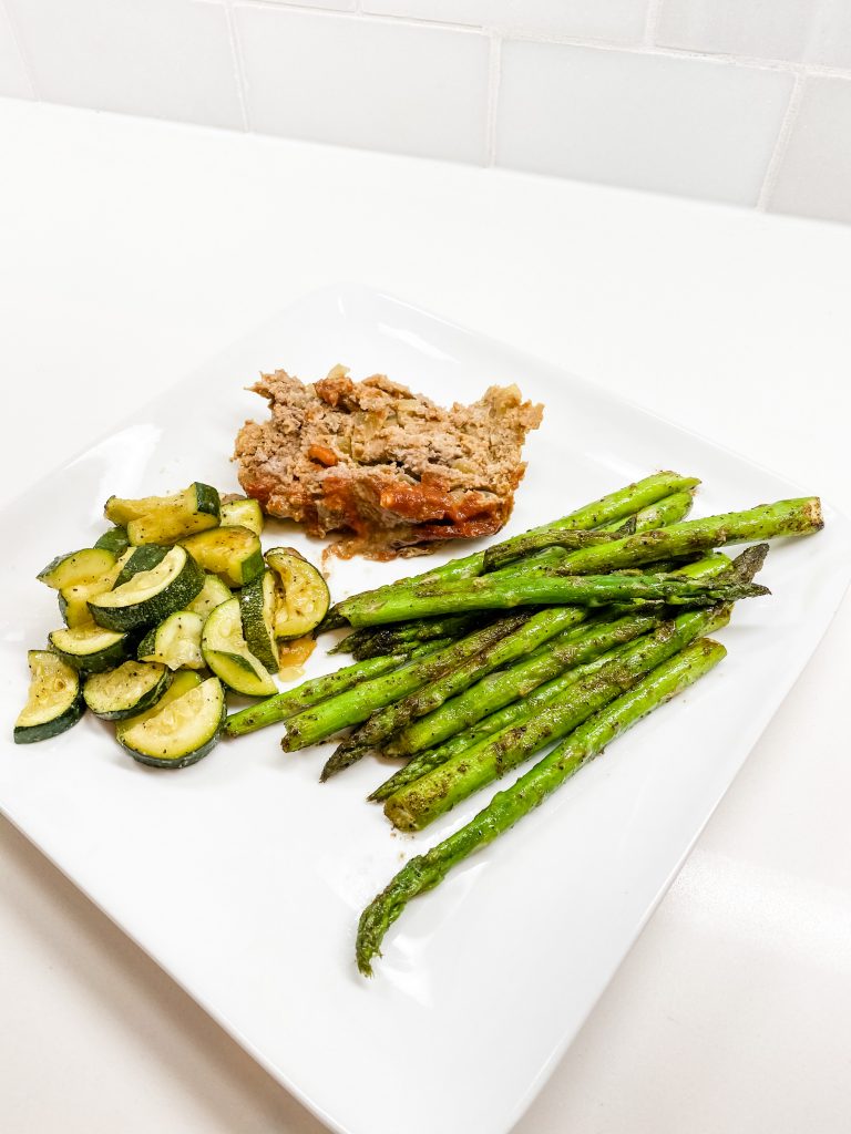 quick dinner ideas | whole30 meatloaf | Lifestyle Blog Lady in Violet