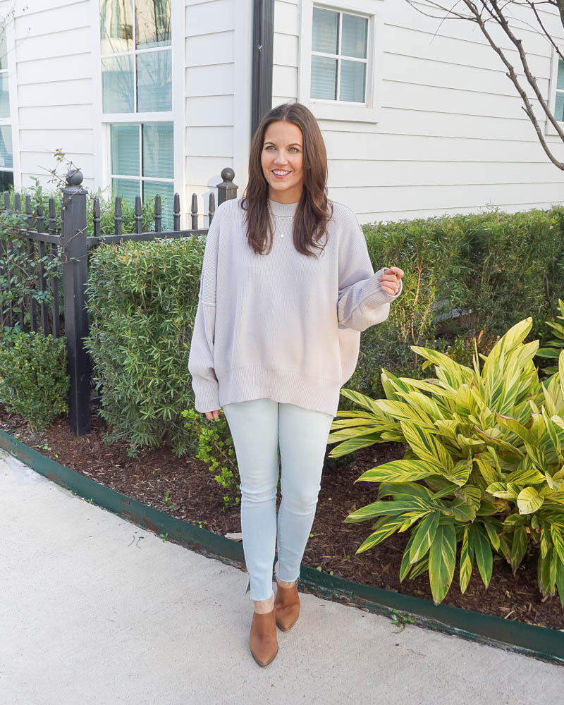 winter outfit | light grey sweater | light wash skinny jeans | Texas Fashion Blog Lady in Violet