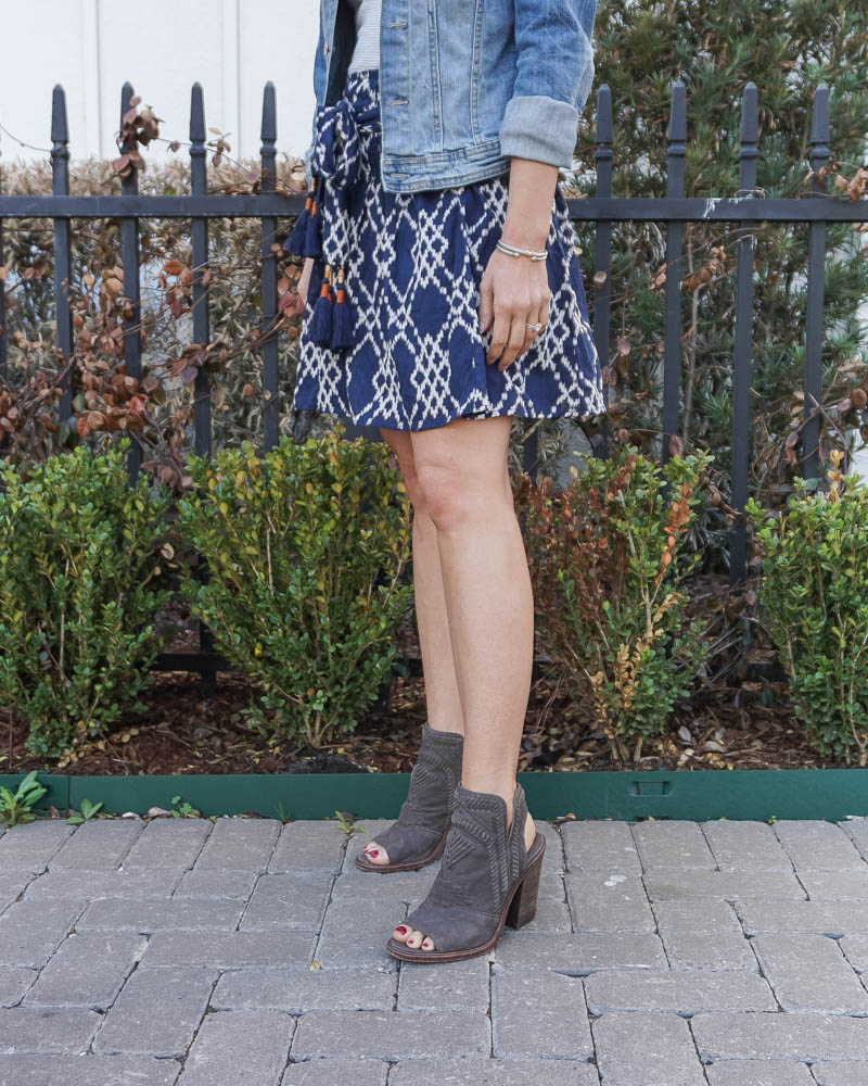 casual spring outfits | brown peep toe booties | blue mini skirt | American Fashion Blog Lady in Violet