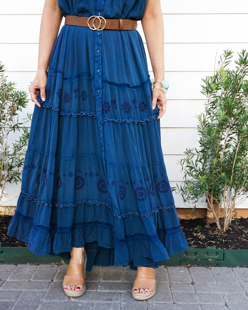 summer dresses | blue maxi dress with belt | wedge sandals | Houston fashion blog lady in violet