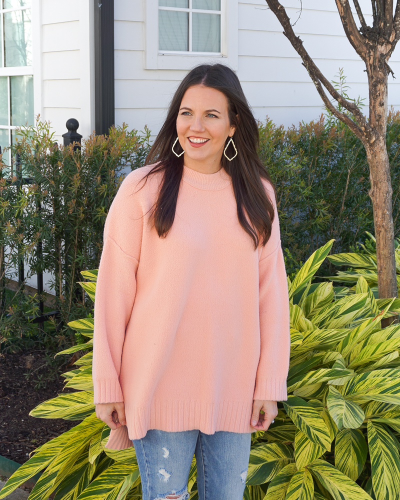 valentines day outfit | light pink long sweater | gold earrings | Texas Fashion Blog Lady in Violet