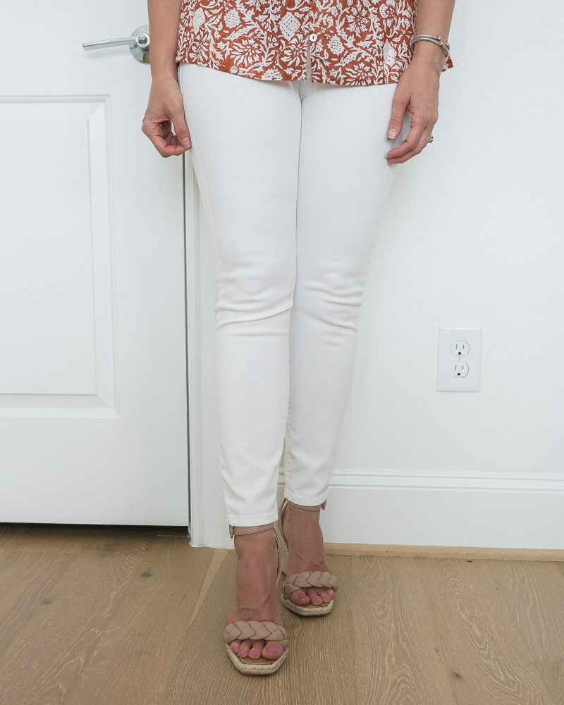 spring fashion | white skinny jeans | light tan wedge sandals | Everyday Fashion Blogger Lady in Violet