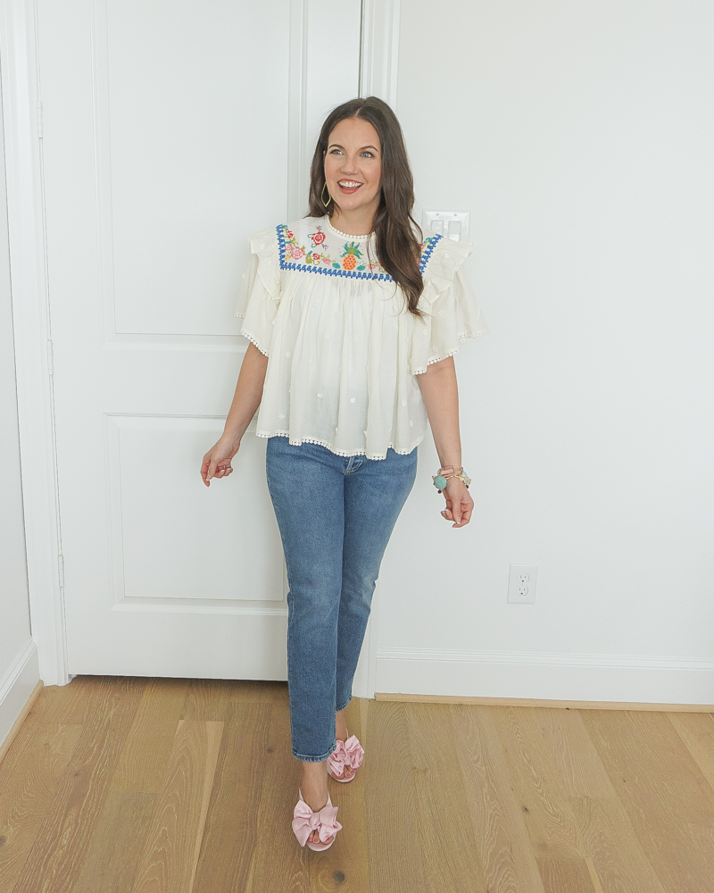 summer fashion | white short sleeve blouse | agolde straight leg jeans | Petite Fashion Blogger Lady in Violet