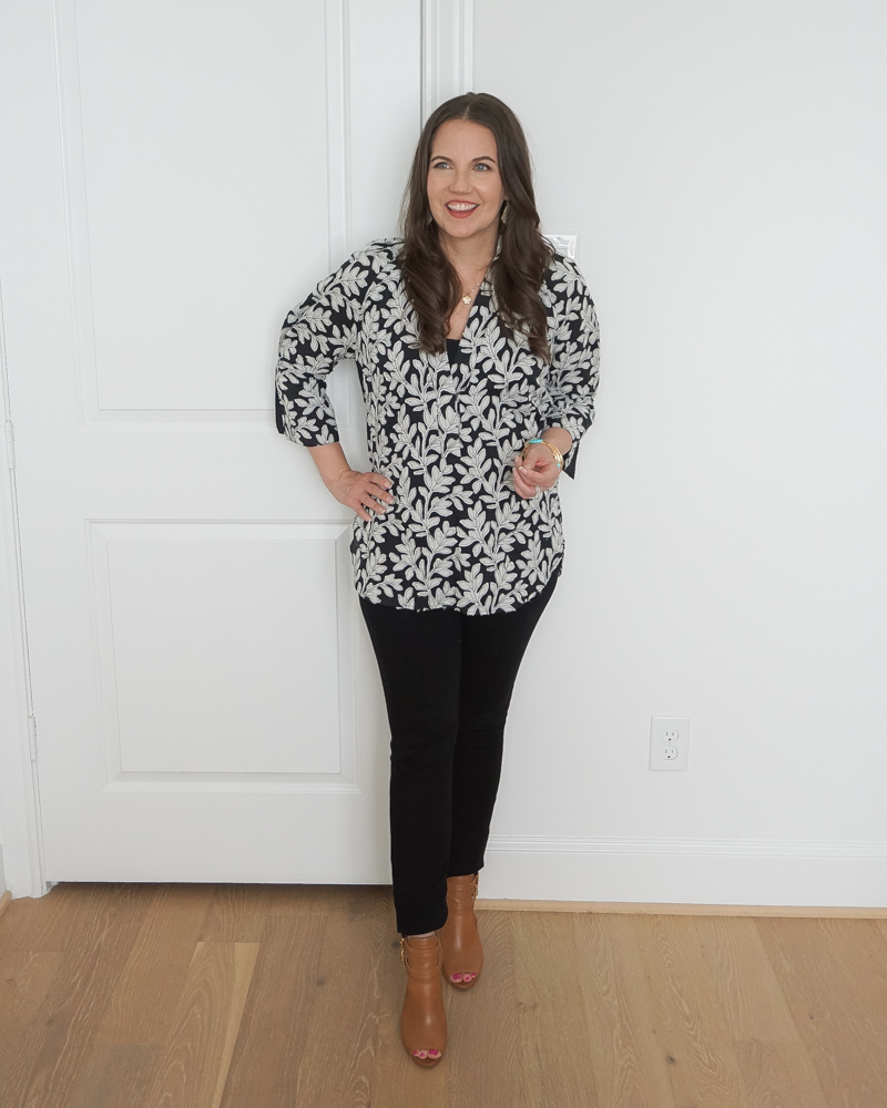 casual friday work outfit for fall | v-neck tunic top | black jeans | Everyday Fashion Blog Lady in Violet